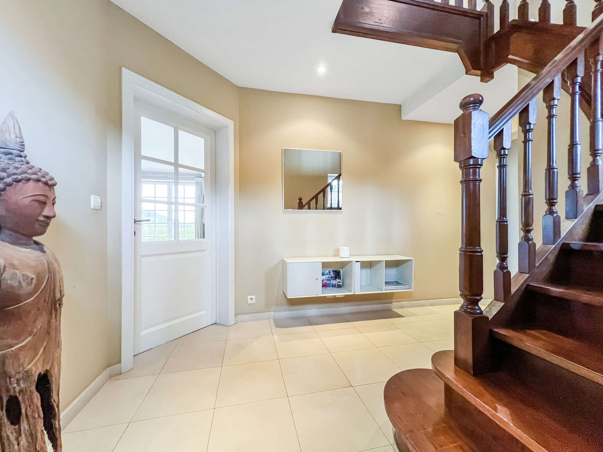 1dc04151d2944cad97fedf06cd0de514.jpg