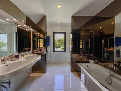 1f32dd881be9406596ad85eceee62dc7.jpg